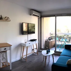 https://studio-moderne-avec-balcon-au-coeur-du-centre-ville.fr-provencehotel.com